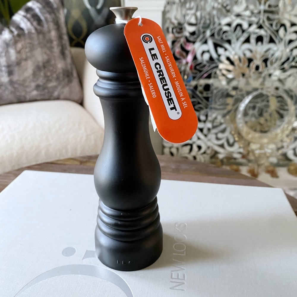 Le Creuset Matte Black pepper mill
